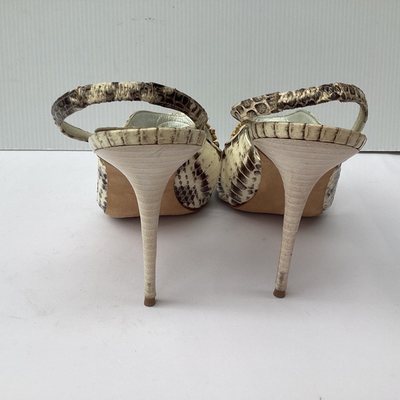 Manolo Blahnik Ronda Snake Embellished Slingback Heels 38.5 / 8 - Picture 8 of 12